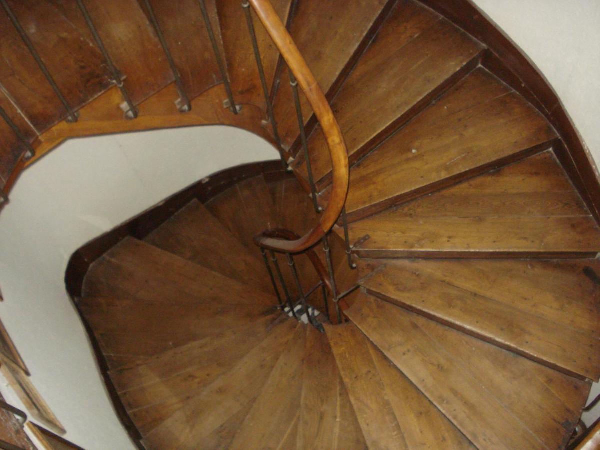 Le Chevalier D'Eon Bed and Breakfast Tonnerre Εξωτερικό φωτογραφία